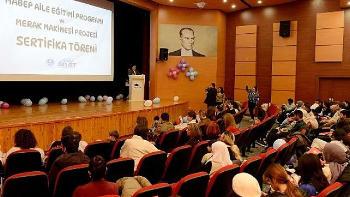 Yenişehir Belediyesi anne ve baba eğitimlerini sürdürüyor