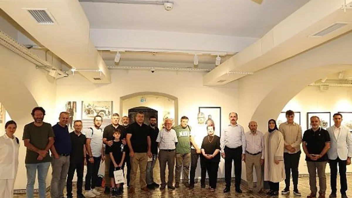 Başkan Altay Tüm Sanatseverleri Taş Bina’daki Sergiyi Görmeye Davet Etti