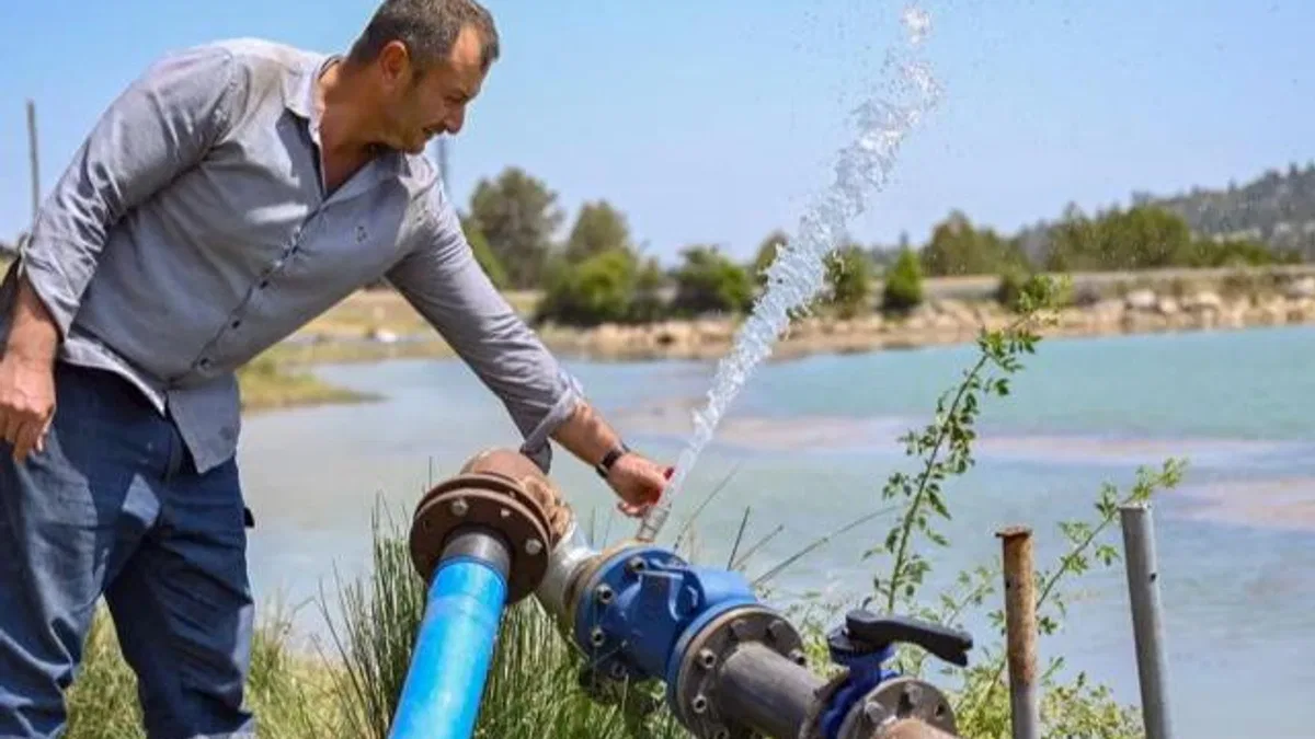 Mersin’de sulama borusu desteğiyle çiftçiye can suyu