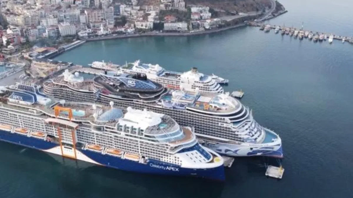Kruvaziyer yolcuda zirve Kuşadası’nın