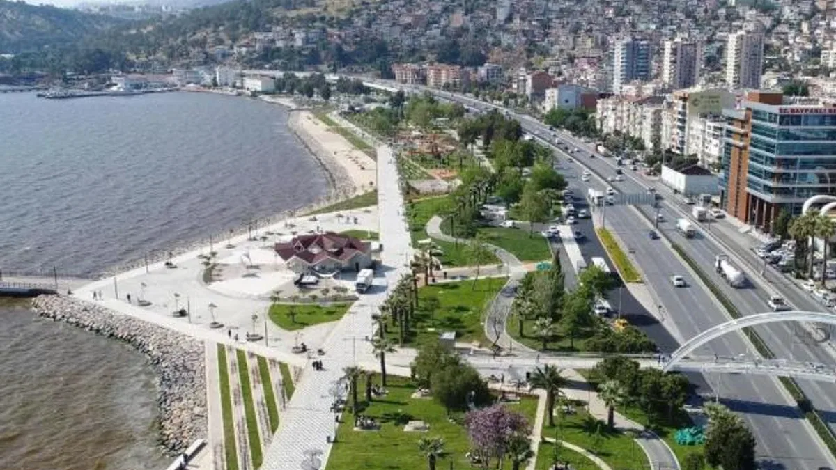 İzmir’de afet toplanma alanlarına mercek!