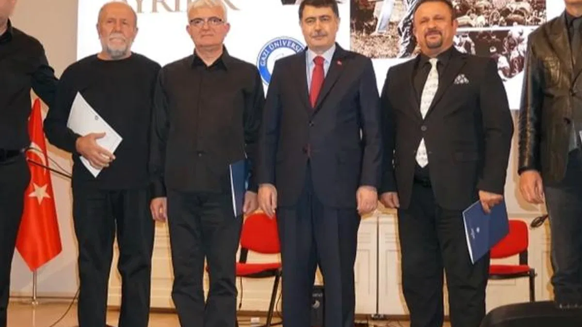100 yıllık binada ‘100 Yıllık Ayrılık’ belgeseli