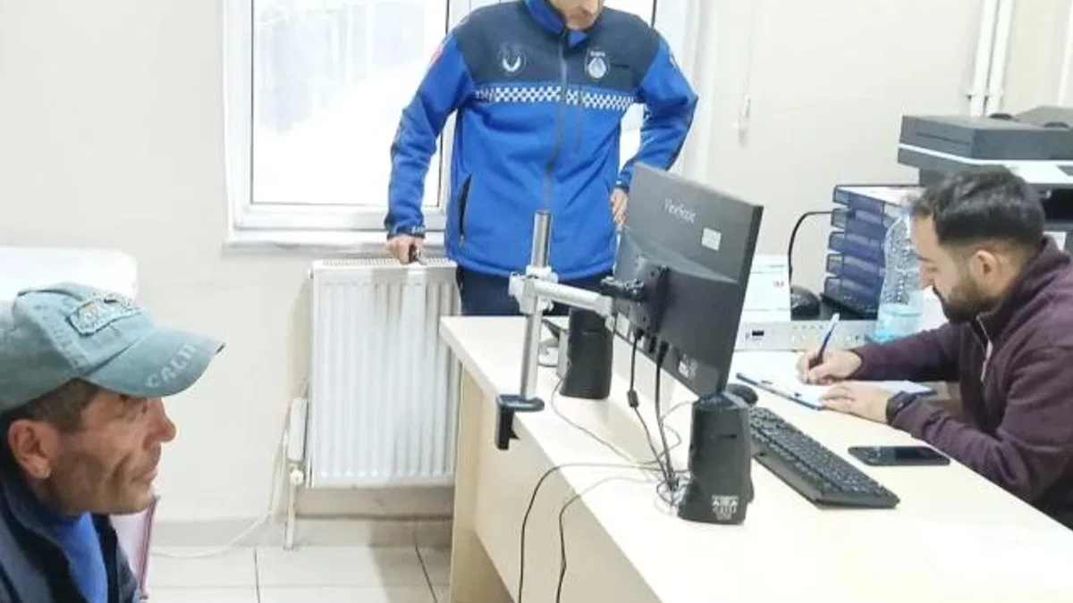 Kocaeli evsiz bir vatandaşın imdadına yetişti