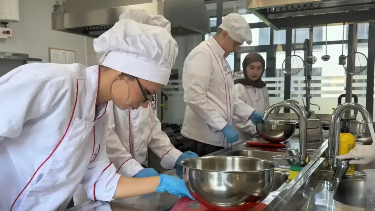 Gebze Beyaz Kalpler merkezinde yeni eğitim dönemi başladı