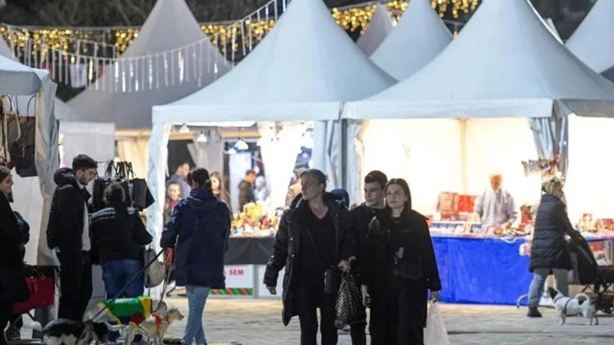 İzmir’de Kültürpark’a yeni yıl ruhu geldi