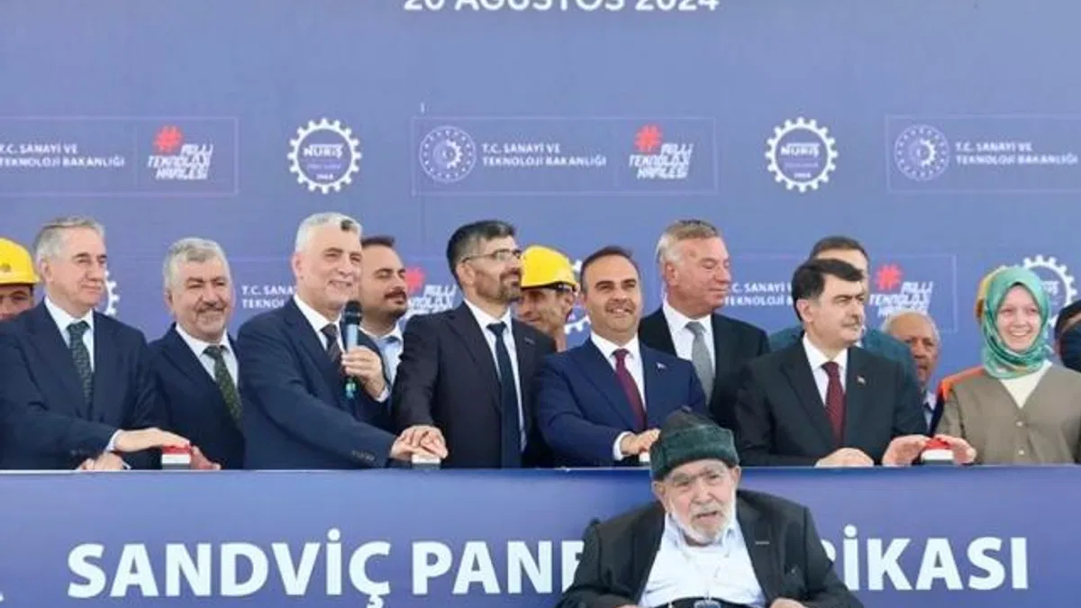 Bakan Bolat: Yıllık 5 milyon metrekare üretim kapasitesi olacak