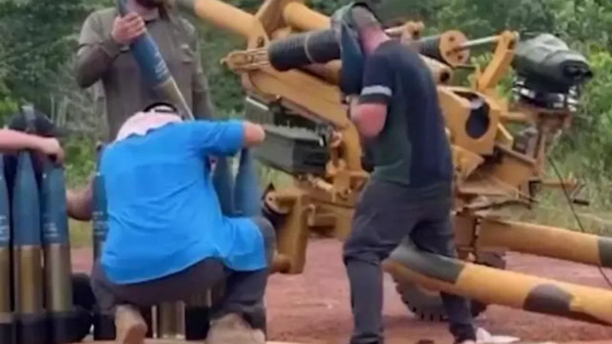BORAN Obüsü Malezya’daki atışlarda rekor kırdı! 46 saniyede 12 atış!