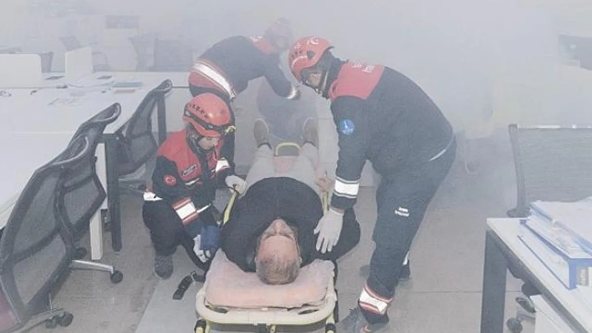 İzmir Büyükşehir Belediyesi’nde yangın tatbikatı