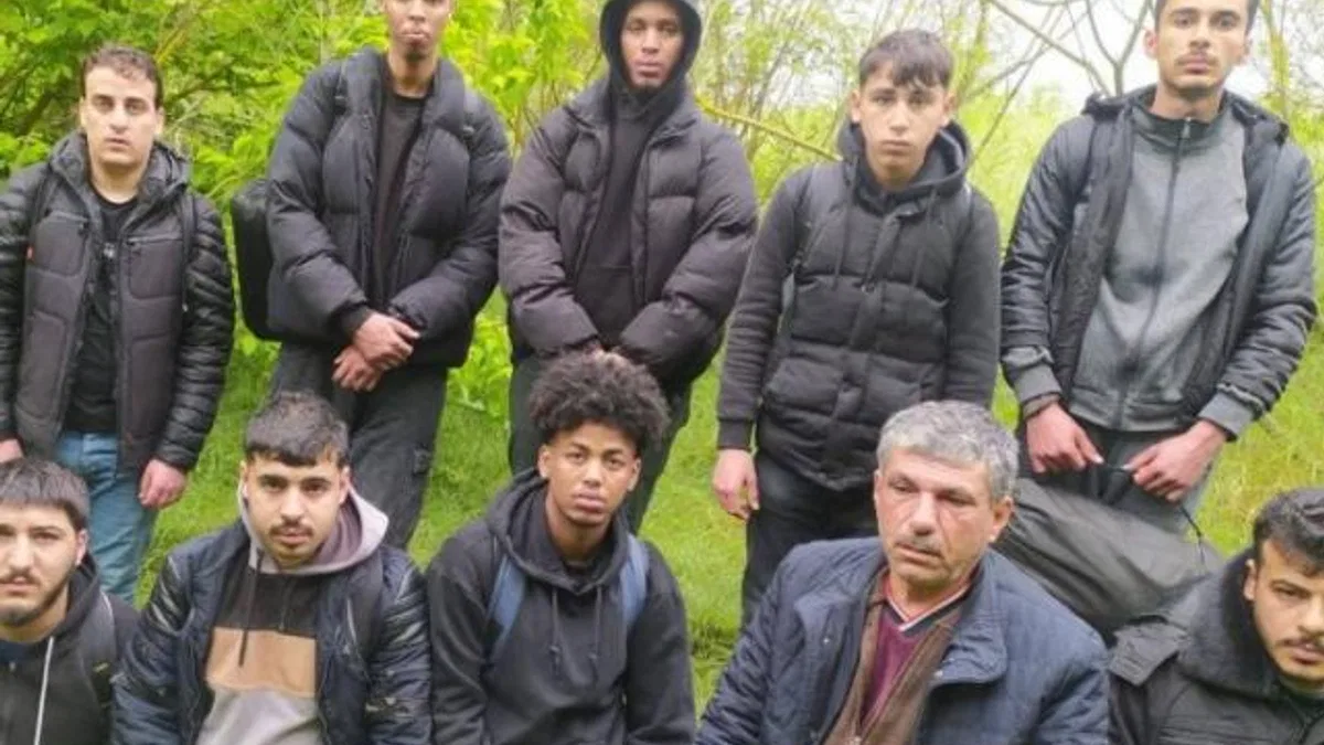 Edirne’de 33 göçmen ve bir organizatör yakalandı