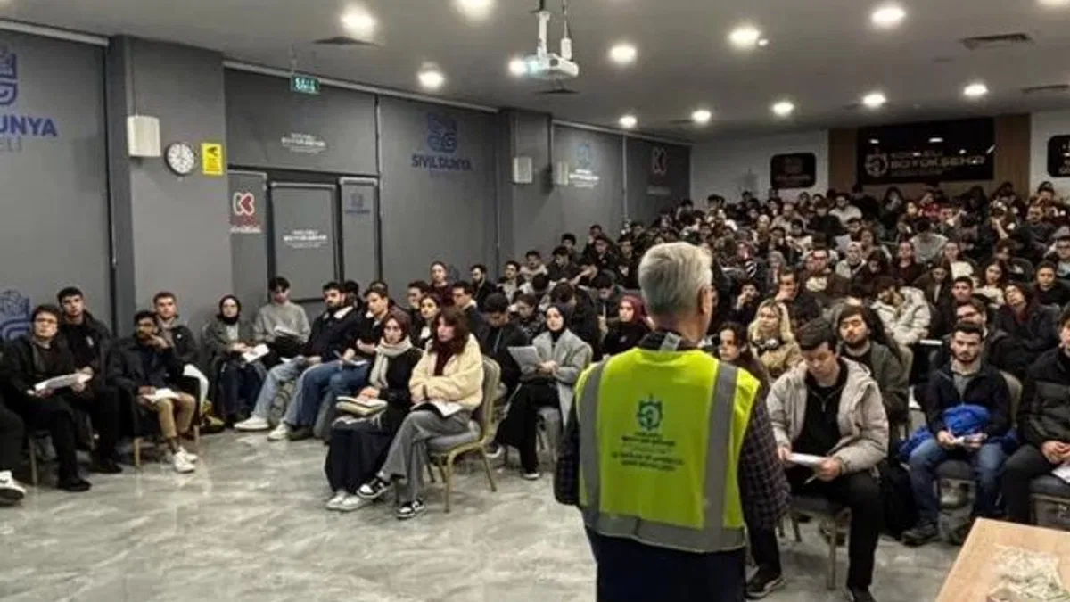 Kocaeli’de TEKNOFEST öğrencilerine ilk yardım eğitimi