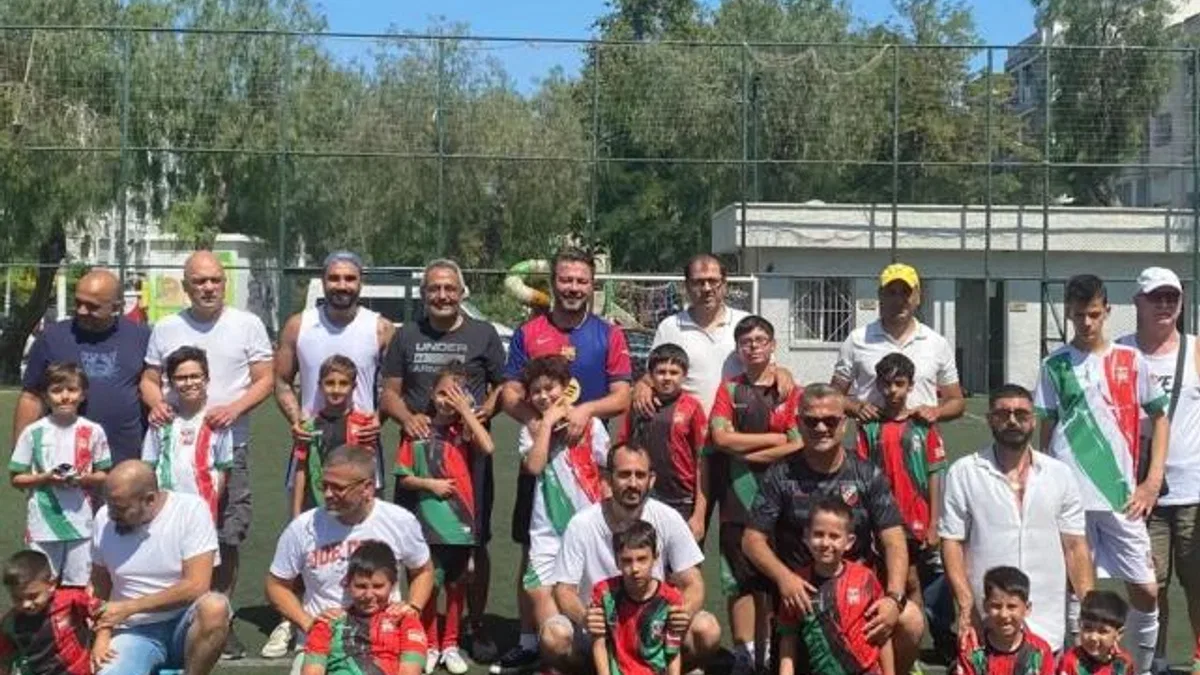 Geleneksel “Babalar Günü” maçında minikler galip geldi