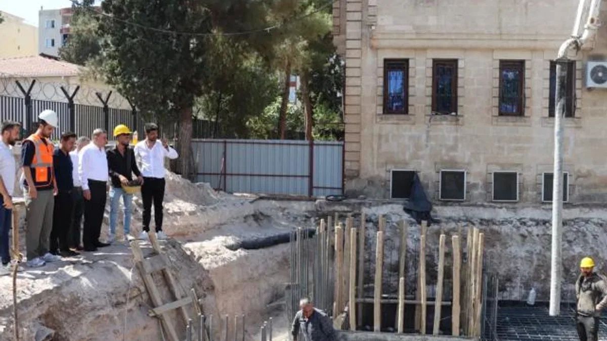 Midyat’ta ek belediye hizmet binasının temeli atıldı