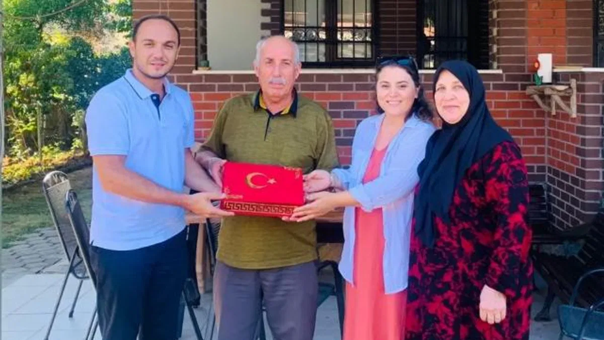 Kocaeli İzmit Belediyesi kahraman gazileri unutmuyor