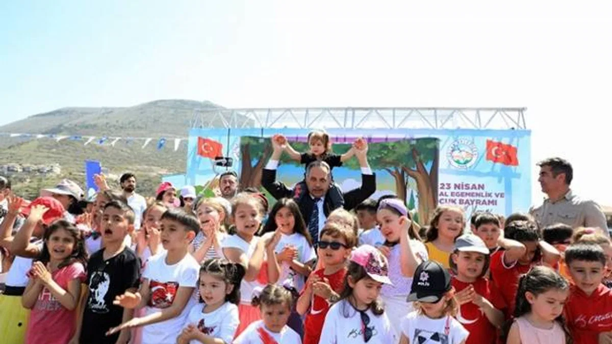 Başkan Yalçın’dan 23 Nisan mesajı