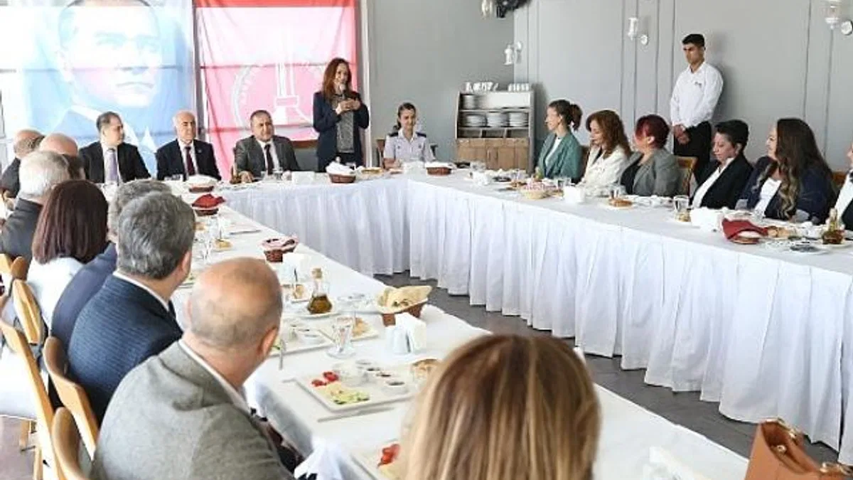 Karşıyaka’da Muhtarlar Günü buluşması