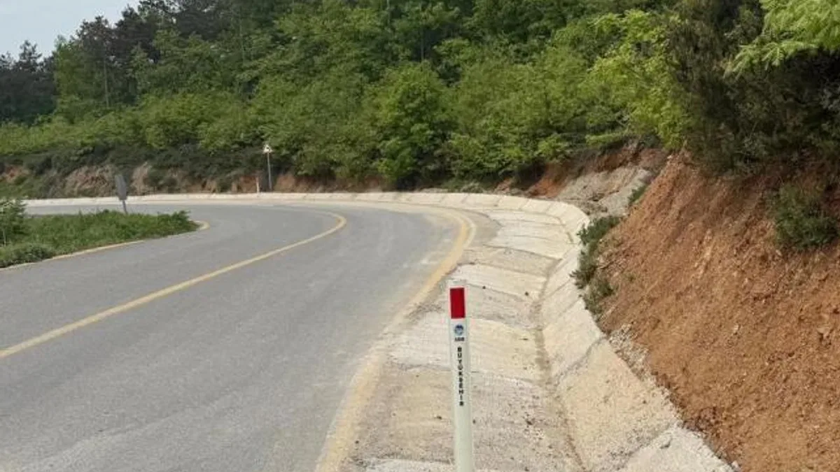 Sakarya’da güvenli ulaşım için 2 ilçeye 20 kilometrelik montaj