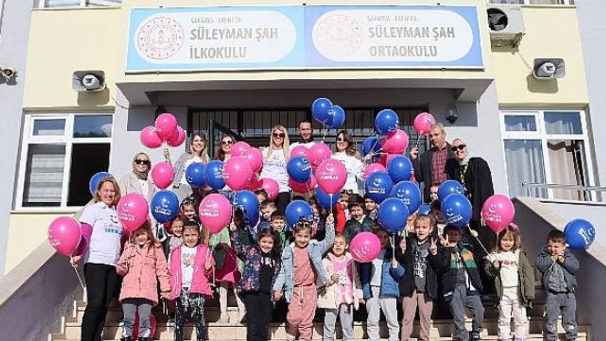 Bor Holding’in Gülümseten Yarınlar Projesi Sakarya’da Minik Yüzleri Güldürdü