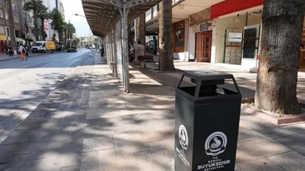 Denizli Büyükşehir çöp kutularını yeniliyor