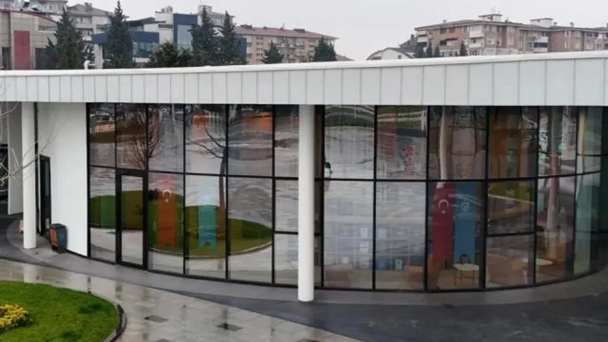 Kocaeli’de Sanat Kafe açıldı