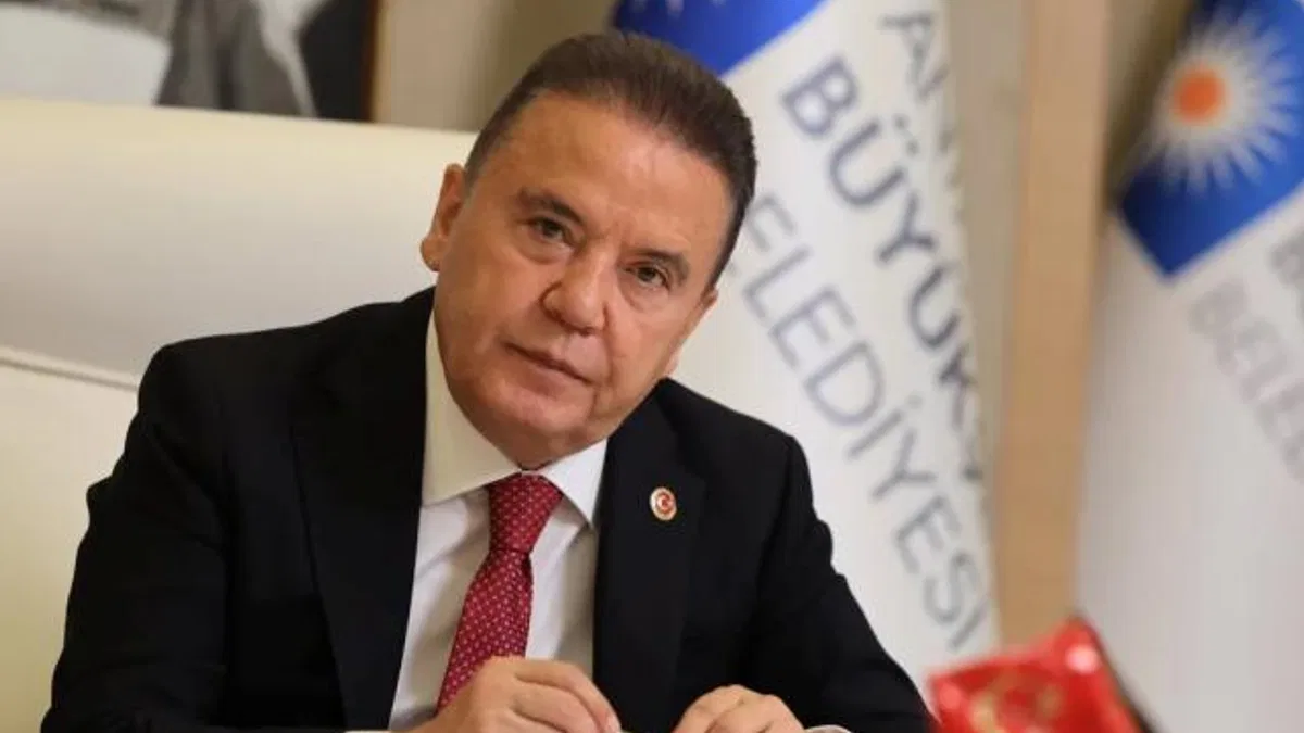 ‘Tutsak Muhittin Böcek’ten Antalyalılara mesaj