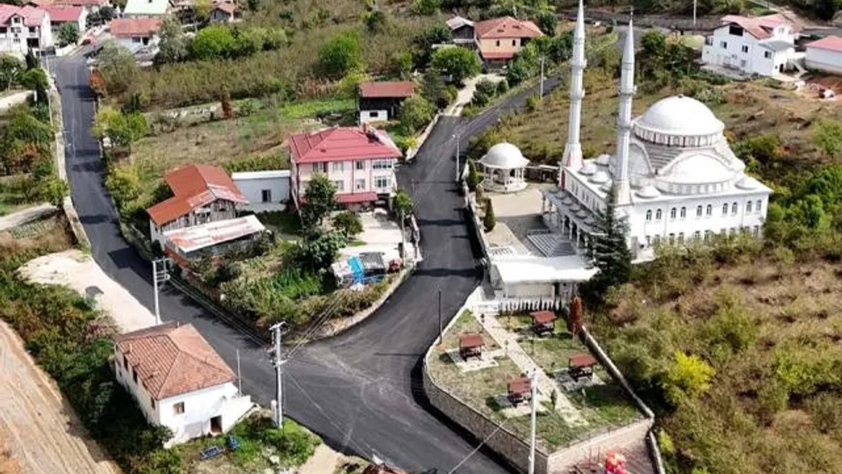 Sakarya Akyazı’da asfalt sevinci