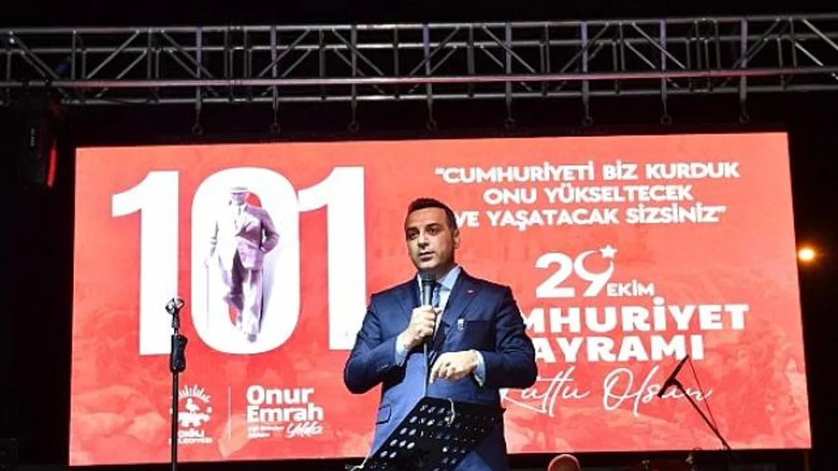 Başkan Yıldız: Cumhuriyetimize Kimse Dokunamaz