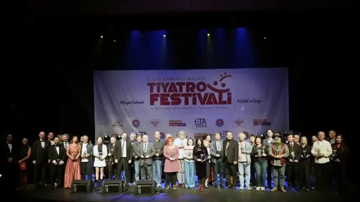 Uluslararası maltepe tiyatro festivali otuz ülkenin katılımıyla başladı
