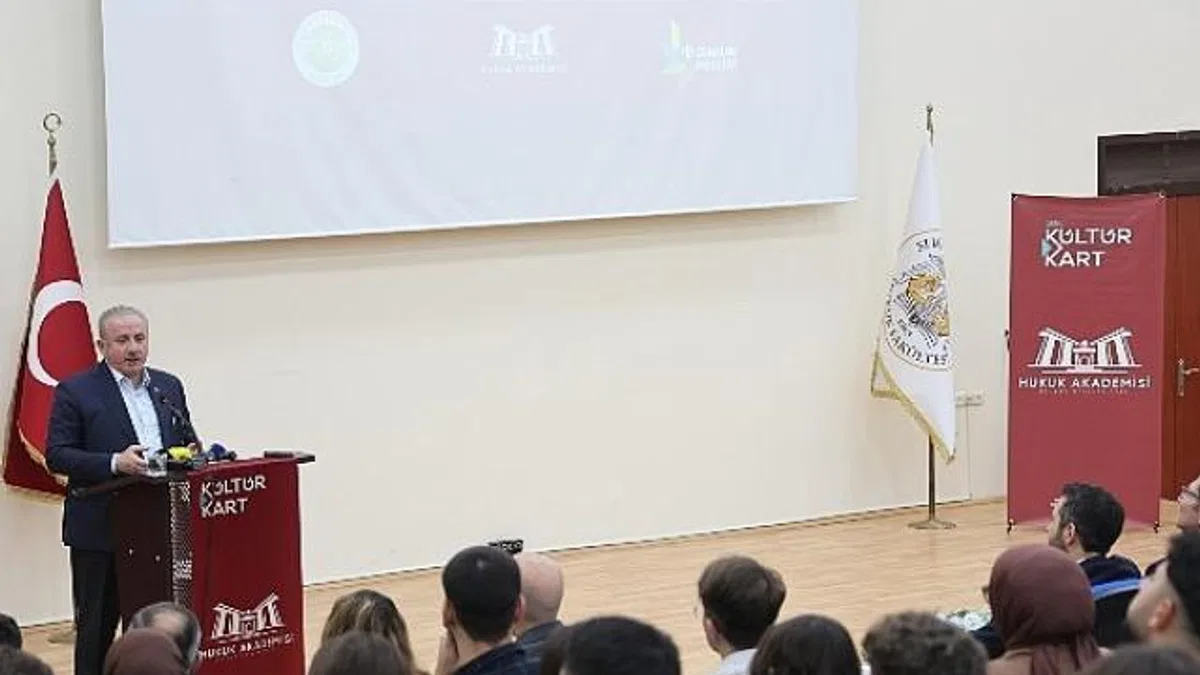 Prof. Dr. Şentop: “Filistin, Gazze ve Kudüs 2. Dünya Savaşı Sonrası Tahkim Edilen Dünya Düzeninin Anahtar Kelimeleridir”