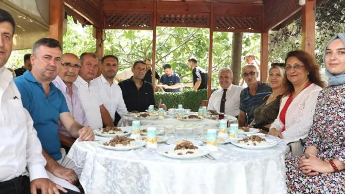 Başkan Şadi Özdemir’den taksici esnafına ziyaret