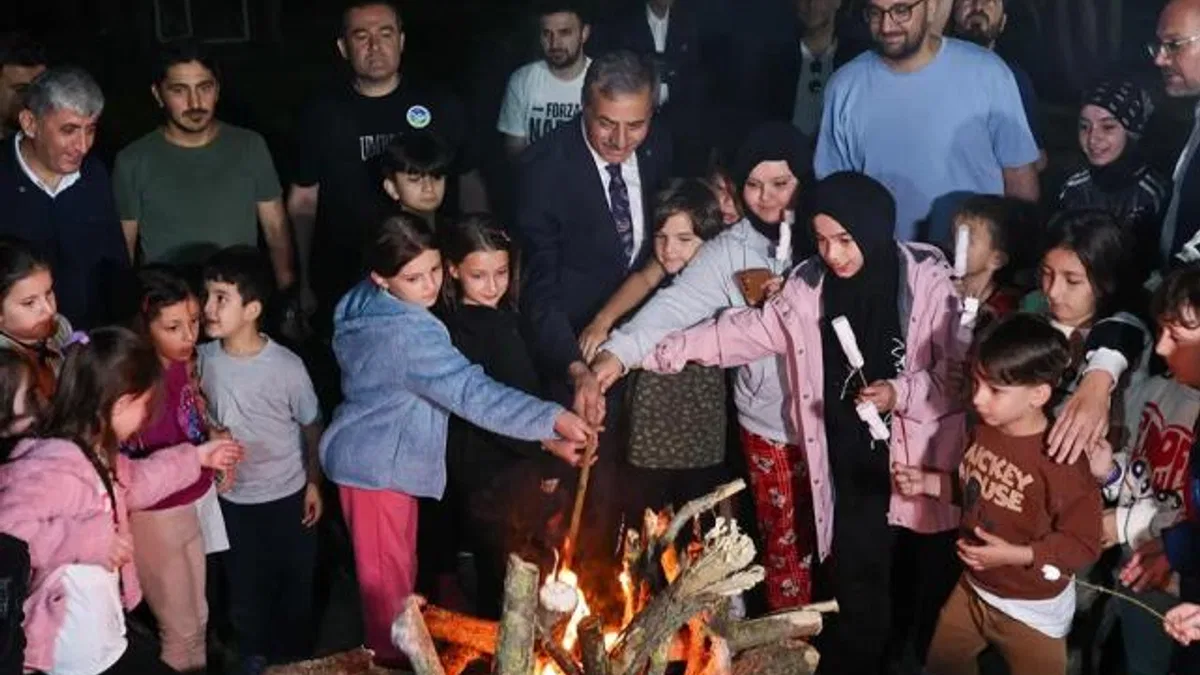 Kamp ateşini Başkan Yusuf Alemdar yaktı
