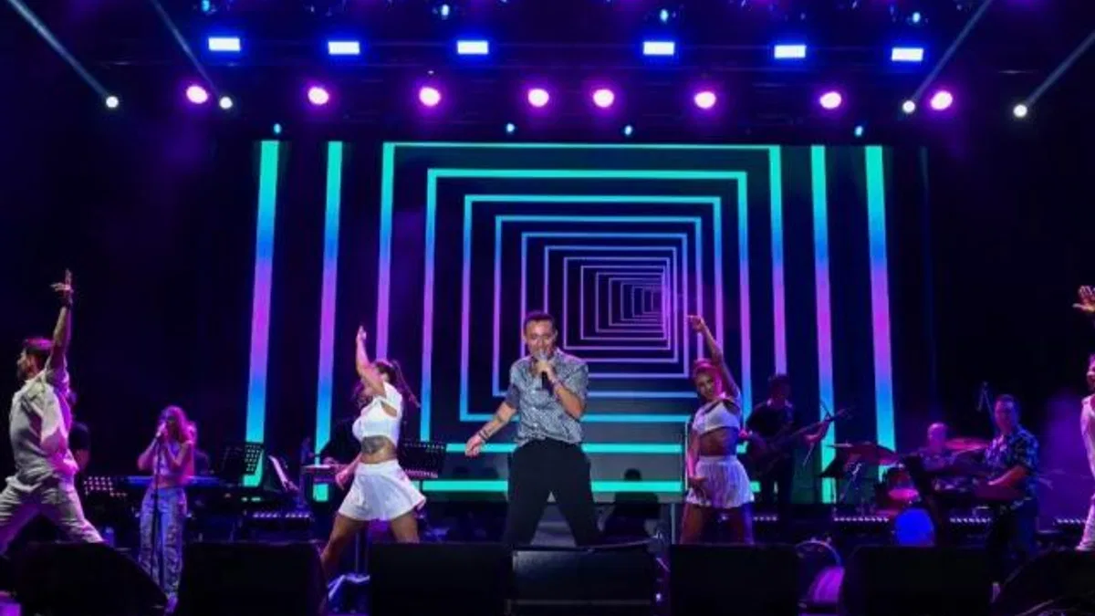 Çim Konserleri’nde Mustafa Sandal coşkusu