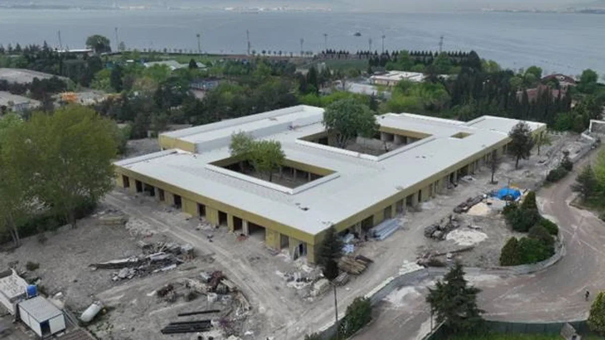 Kocaeli’de Engelsiz Yaşamın Merkezinde çalışmalar sürüyor