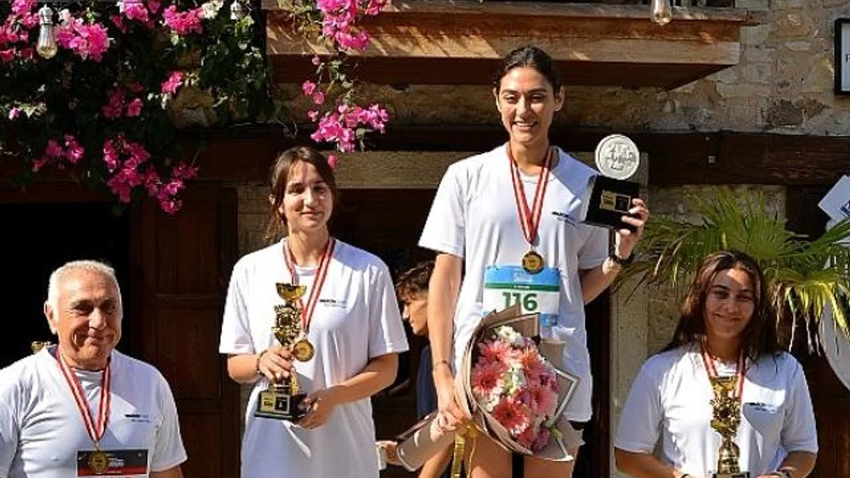 Kuşadası’nda Gençler, 5’inci Kez Geleceğe Koştu
