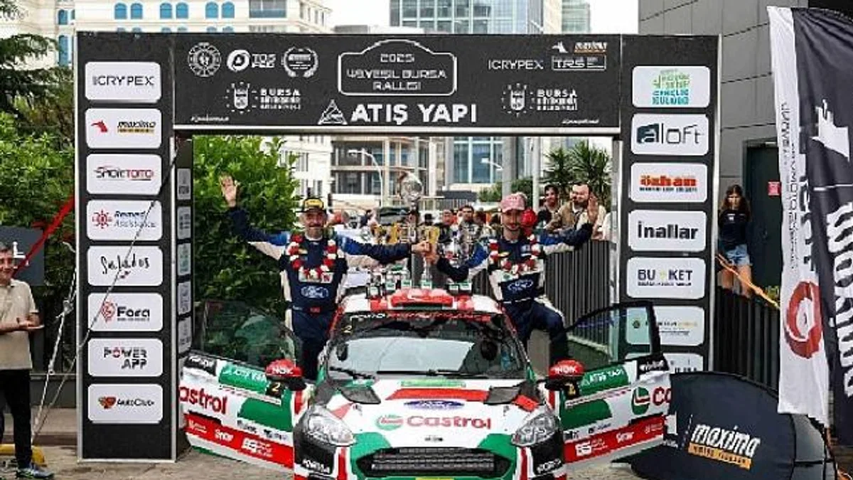 Castrol Ford Team Türkiye, Yeşil Bursa Rallisi’nde Sınıfını Domine Etti ve Markalar Kupasını Kaldırdı!
