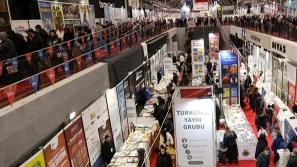 Bursa İnegöl Kitap Fuarına ziyaretçi akını