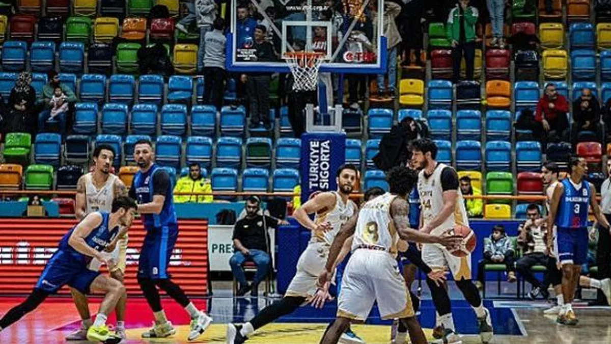 Konya Büyükşehir Belediyespor İç Sahada Hata Yapmadı