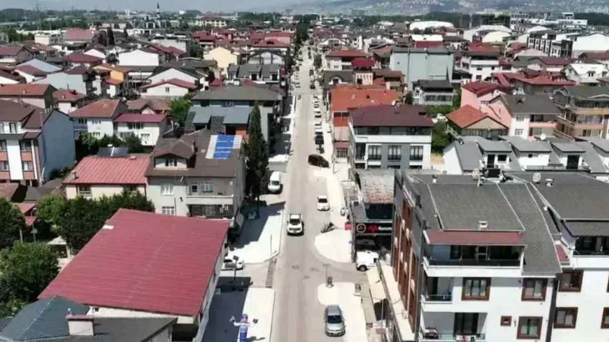 Kartepe’de 3 mahallenin yolları yenileniyor
