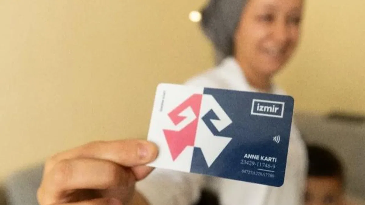 İzmir’de annelere toplu ulaşım desteği