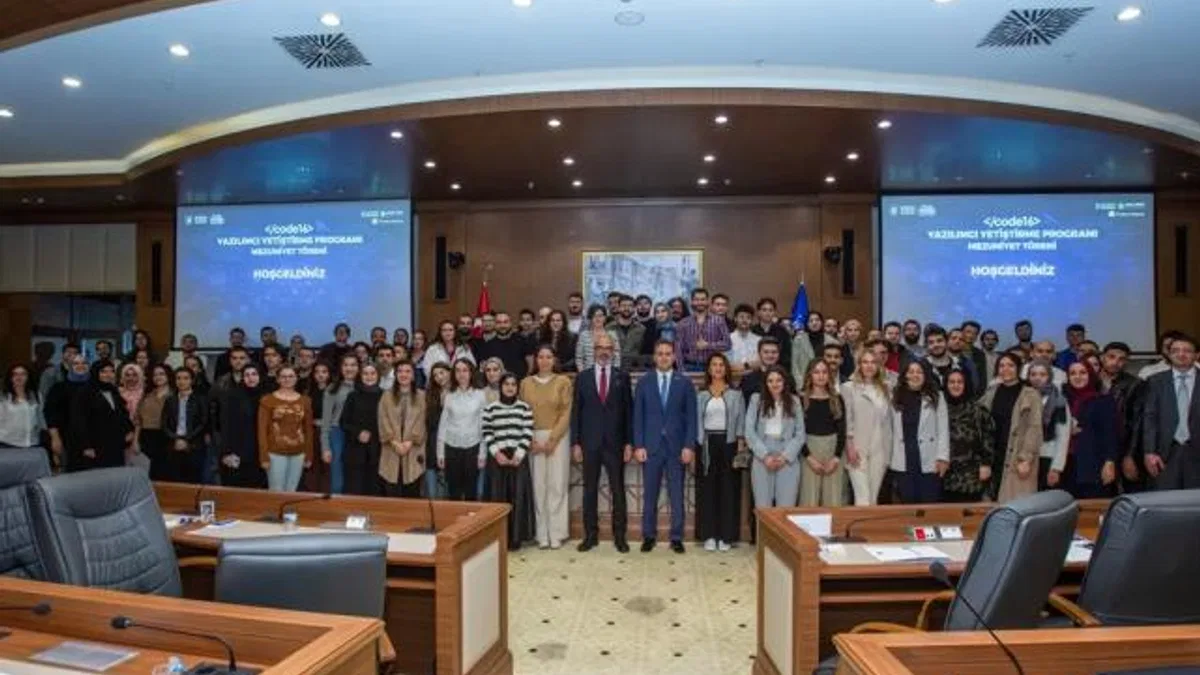 Büyükşehir Akıllı Şehir Akademisi’nde final heyecanı