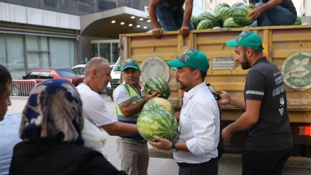 Başkan Bozbey: Köylünün malını tarlada bırakmayacağız