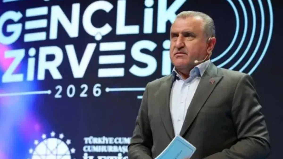 Bakan Bak’tan gençlere dezenformasyon uyarısı
