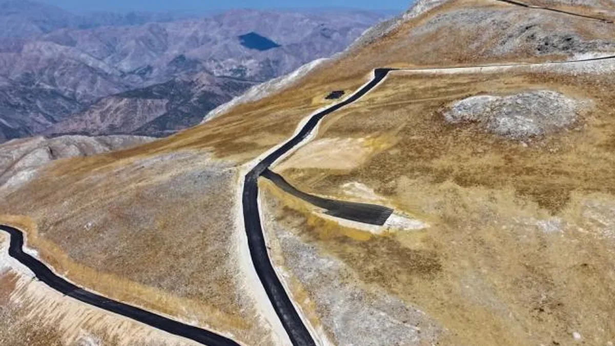 Mereto Dağı turizme açılıyor… Yol ve kilise restorasyonu hızla sürüyor