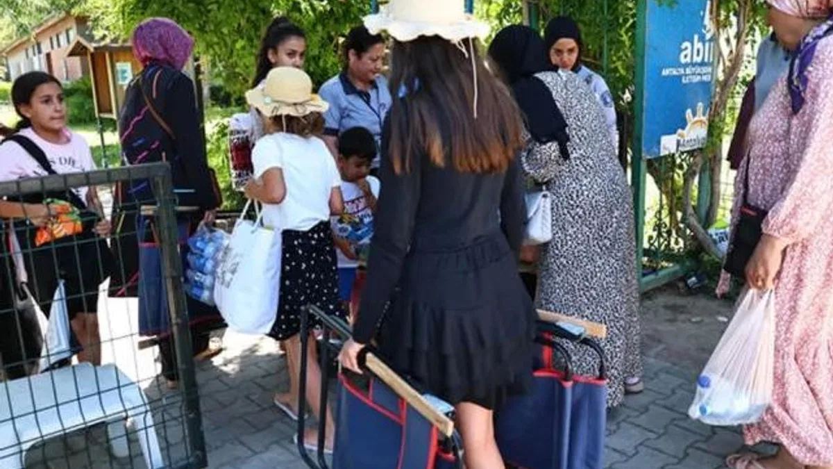 Antalyalılar Kadınlar Plajı’ndan büyük memnuniyet duyuyor