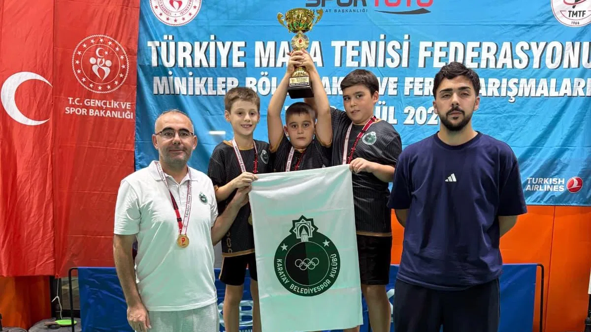 Karataylı minik raketler Muğla’da şampiyon oldu