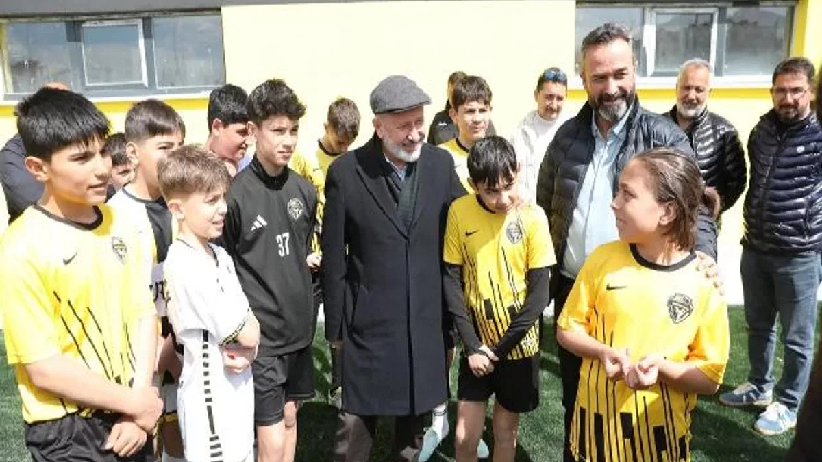 Kayseri Kocasinan’dan futbola önemli hizmet