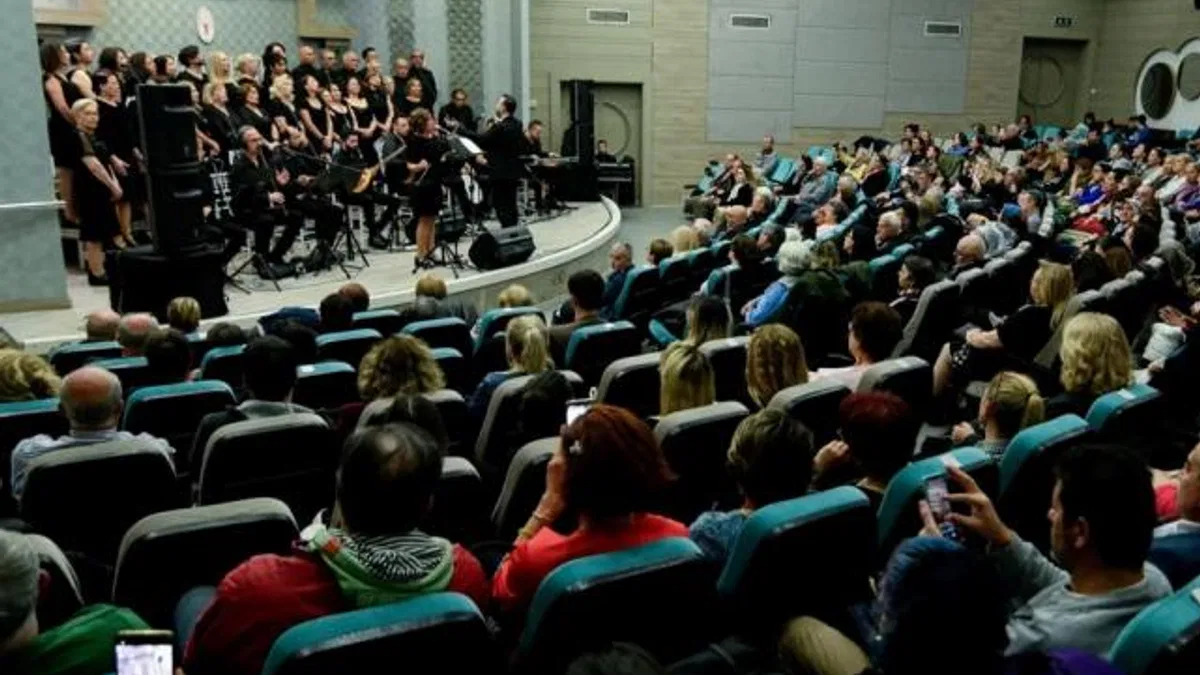 Bornova’da Atatürk türkülerle anıldı