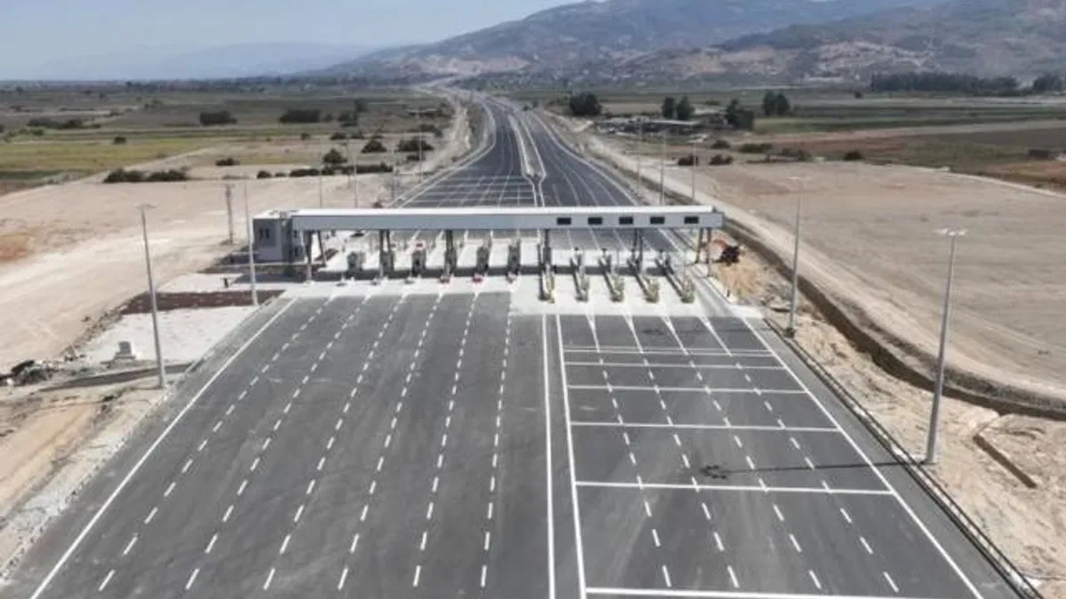 O otoyolun tamamı 17 Ekim’de açılıyor… Seyahat süresi 55 dakikaya iniyor