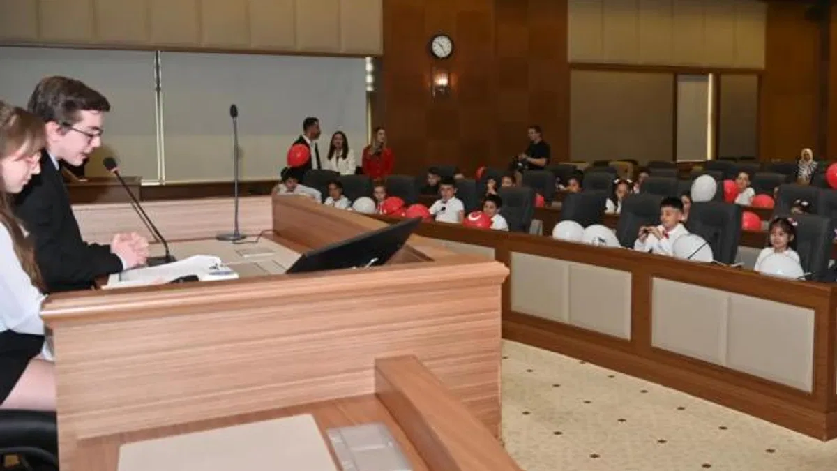 Bursa Büyükşehir Meclisi’nde söz çocukların… Bursa hayallerini paylaştılar