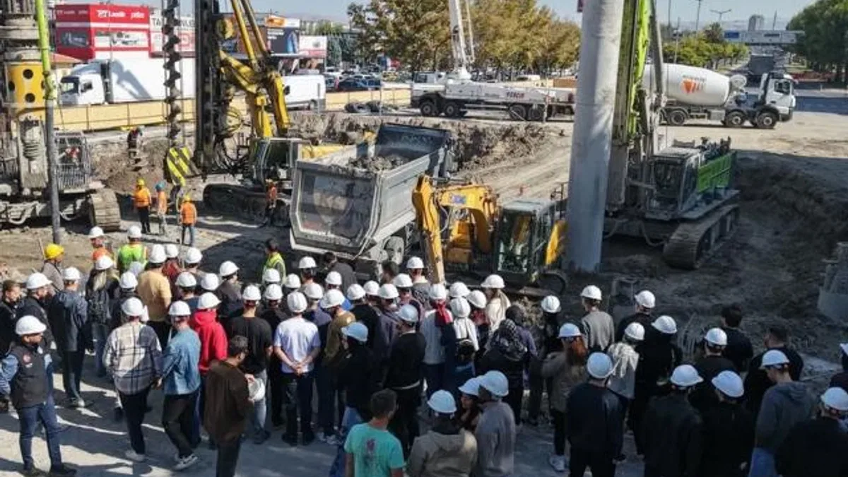 Kayseri Büyükşehir şantiyelerini inşaat öğrencileri için açtı