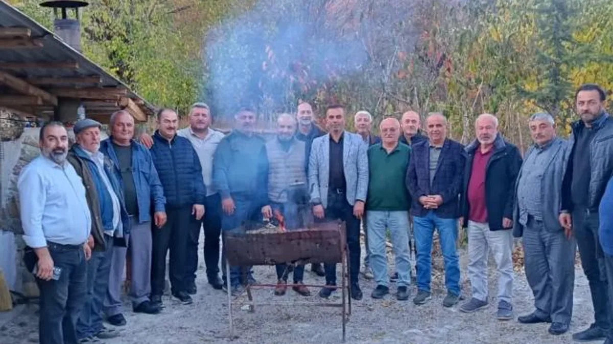 Tokat’ta siyasetçi, gazeteci ve eski muhtarlar buluştu